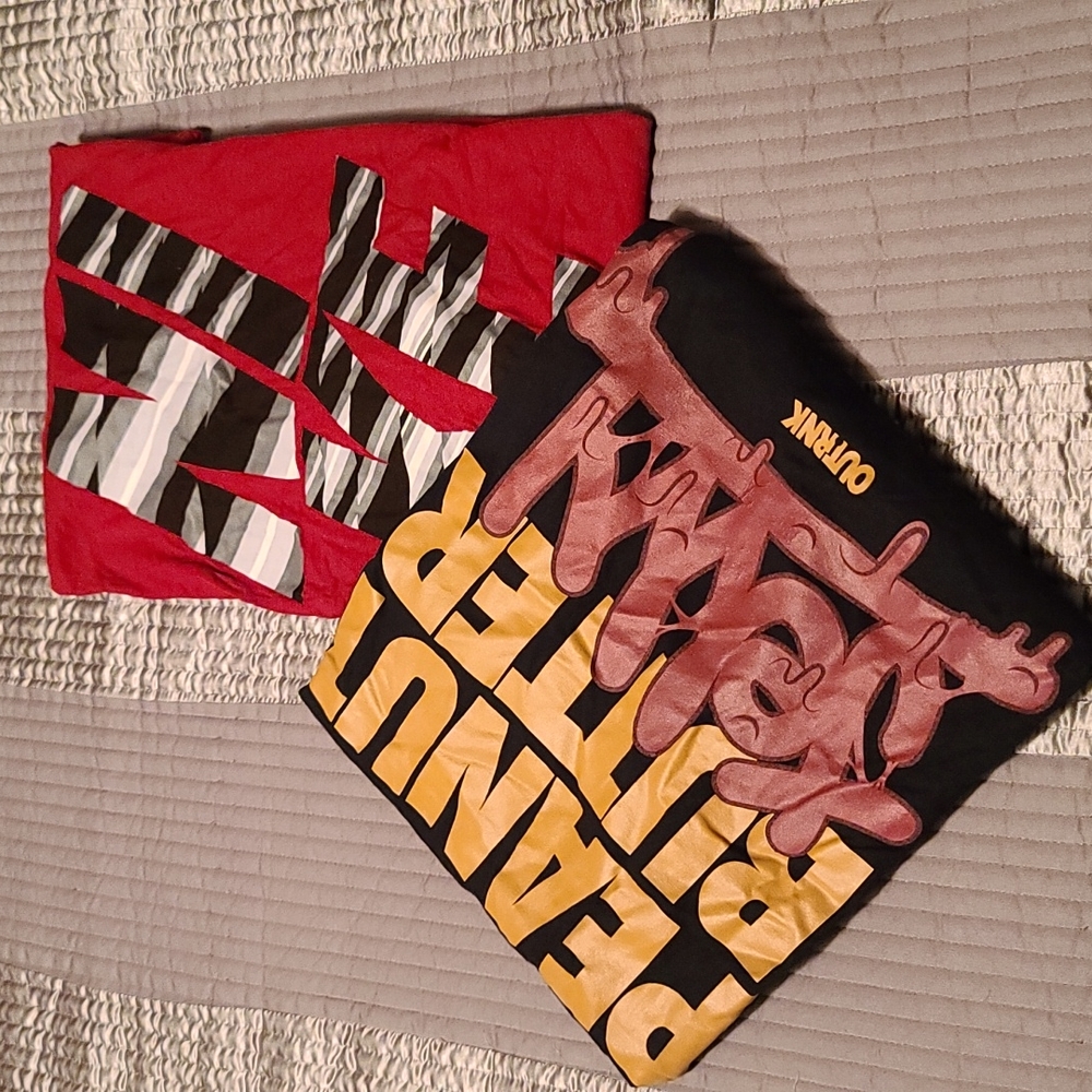 Lot of 2 Men's Graphic Long Sleeve Shirts Nike & Peanut Butter Jelly Tee